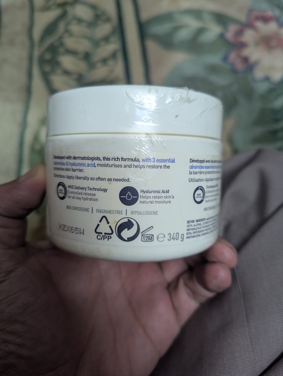 CeraVe Moisturizing Cream | Face & Body Hydration for Dry to Very Dry Skin