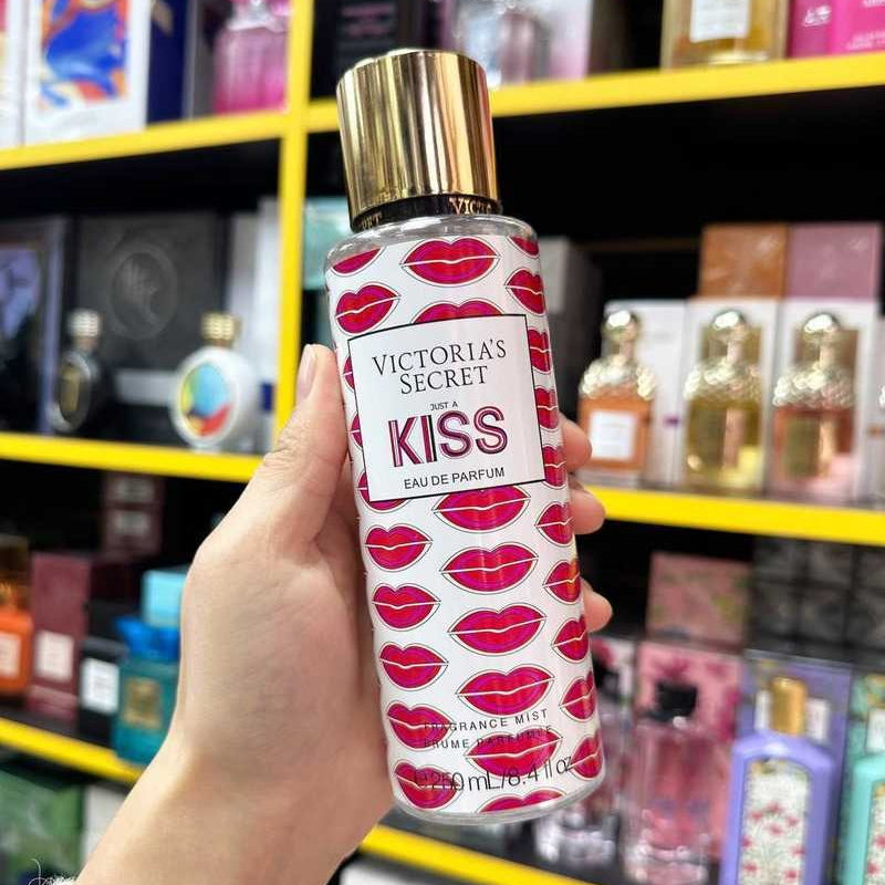 Victoria's Secret Just A Kiss Eau De Parfum